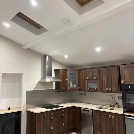 Apartment Modern Secure Townhouse Oldcastle