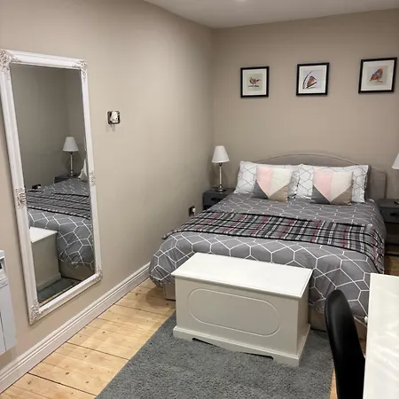 Modern Secure Townhouse